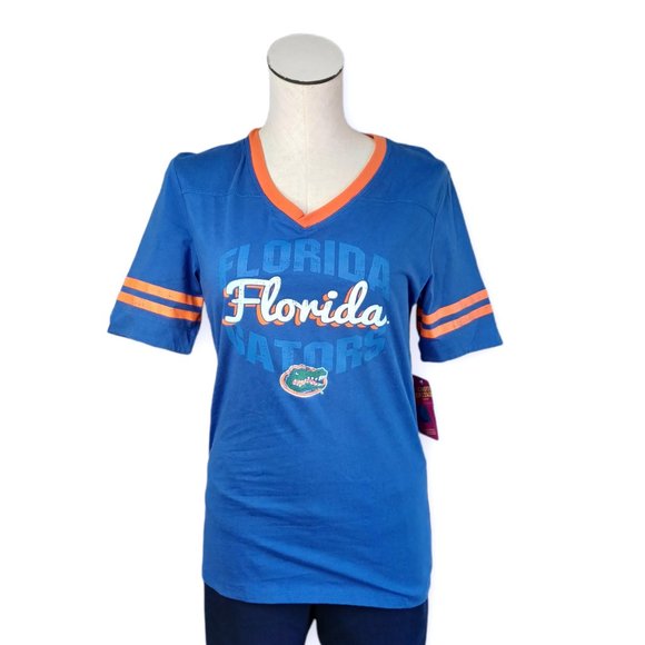 🆕 FLORIDA GATORS • Medium v-neck short sleeve t-shirt blue graphic print NWT - Picture 1 of 5